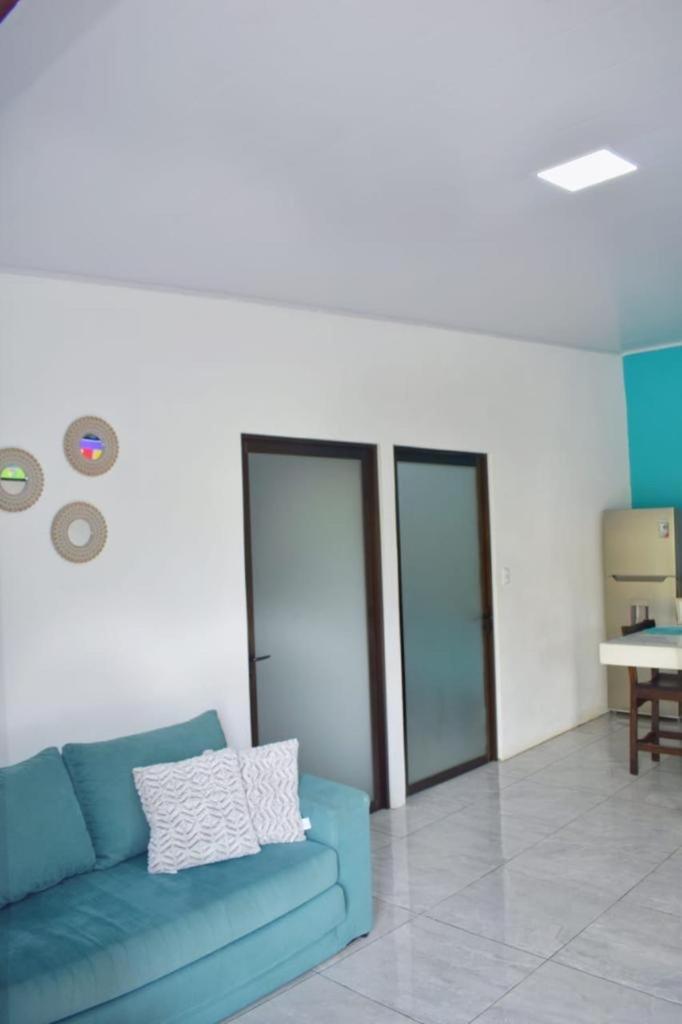 Cahuita Apartment By Angie Exterior foto